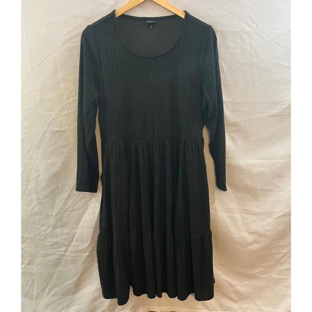 Torrid 1X Black Green Ribbed Knit Tiered Skater Heavy Dress Long Sleeve‎ Pockets